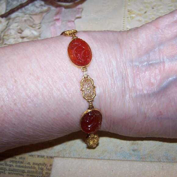 Art Deco 14K Gold Carved Carnelian Flower Filigree Link Bracelet - 7" Long - Picture 4 of 8